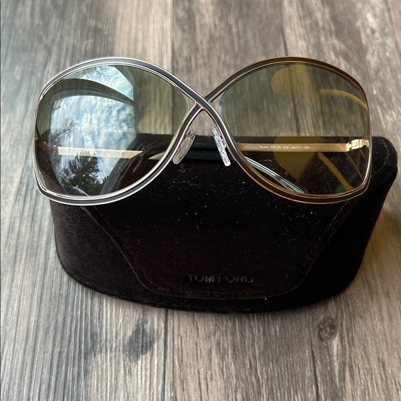 Tom Ford Accessories - Authentic Tom Ford Rickie Sunglasses